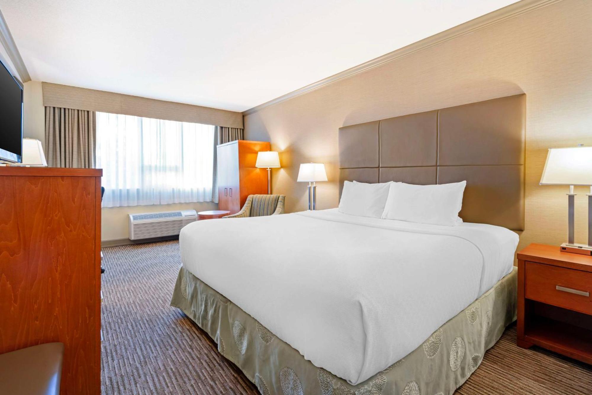 Best Western Plus Barclay Hotel Порт-Алберни Экстерьер фото